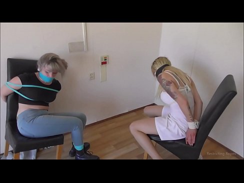 ❤️ Verslaaf / vasgebind en gesnoer / meisie in nood ☑ Pornovideo by ons af.taxiporec.top ❤