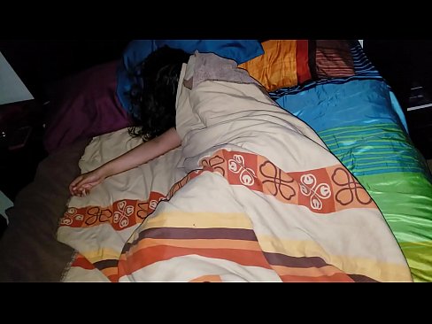 ❤️ Stiefseun berispe sy jong stiefma terwyl sy slaap. ☑ Pornovideo by ons af.taxiporec.top ❤